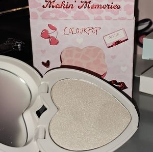 Colourpop Pressed Powder Highlighter Makin Memories